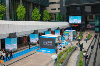 ‘마하 X 출시’ 호카, 국내서 ‘플라이 런 인 서울’ 챌린지로 입지 다진다