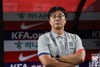 ‘계속된 한국 축구 졸전’, 다시 황선홍호에 돌아온 차례