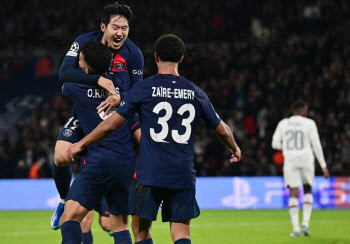 이강인 UCL 데뷔골 폭발…PSG, AC 밀란전 3-0 완승에 ‘쐐기’