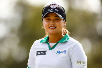 최혜진, LPGA투어 최종전 1R 3타 차 공동 5위…김효주는 22위 출발