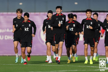 ‘이재성 골’ 한국, 이라크에 1-0 앞선 채 전반 종료... ‘손흥민·김민재 벤치’
