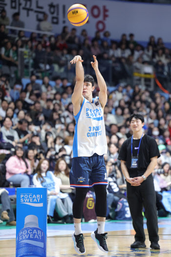 '3점슛 성공률 1위' 이근휘, 올스타전 3점슛왕 등극...덩크왕은 배스