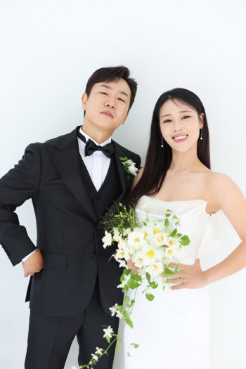 코미디언 이혜지·정호철, 5년 열애 끝 3월 결혼