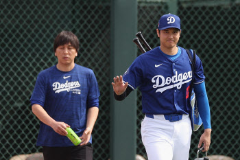 MLB 사무국, 오타니 통역 도박 조사…‘오타니 연루 가능성까지’