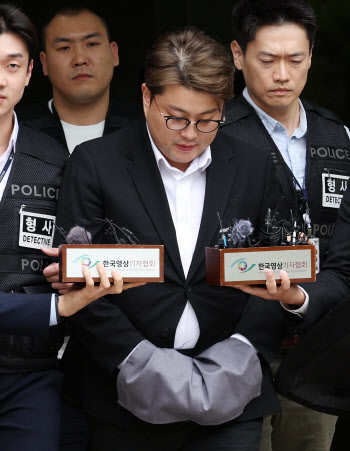 '구속' 김호중 예상 형량은…"징역형 또는 벌금형"