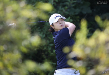 이민영·배선우, JLPGA 시즌 최종전 첫날 공동 12위..신지애 33위