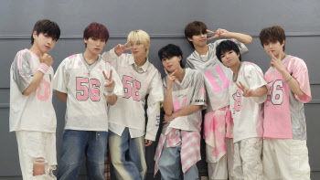 스윗치, 간절함·진정성 통했다… 日 공연 전석 매진 기염