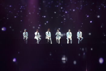 2PM 인도네시아 콘서트, 현지 방송 크리스마스 특별 편성                                                                                                                                                   
