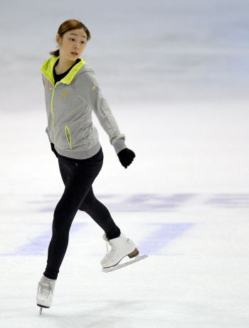  열심히 연습하는 김연아                                                                                                                                                                           