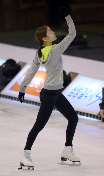  멋진 연기 선보이는 김연아                                                                                                                                                                        