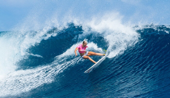 피지 서핑 대회, 허벅지 근육이 `남달라`                                                                                                                                                            