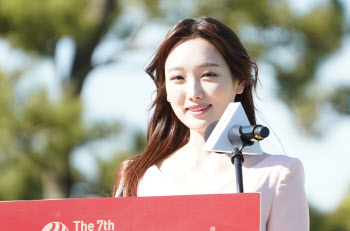 김세연 아나운서 '돋보이는 밝은 미소'                                                                                                                                                    