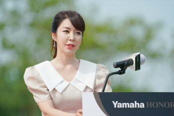 김미영 아나운서 '폭염에도 깔끔한 진행'                                                                                                                                                  