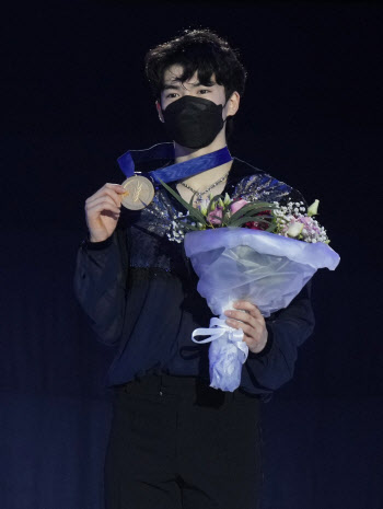  피겨 4대륙 대회 금메달 딴 차준환…한국 男 싱글 최초                                                                                                                                              
