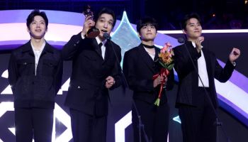 '베스트 송' 데이식스 "살다살다 2관왕…마이데이 느그 덕분" 