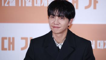 '대가족' 이승기 "삭발, 어렵지 않았는데 생각해보니 도전…매일 머리 밀어"