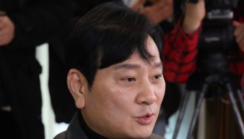 "강신욱 후보 지지하겠다" 박창범, 대한체육회장 후보 사퇴