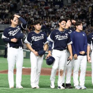'일본전 사사구 11개' 생각보다 더 냉혹했던 한국야구 현실