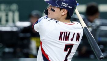 "홈런으로 할아버지 잘 보내드린 것 같아요"…김주원, 눈물의 인터뷰