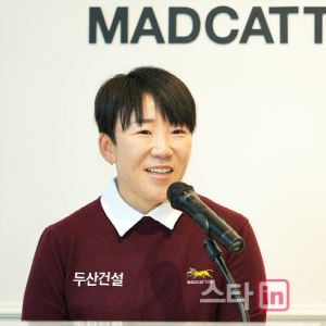 [포토]신지애,골프는 아직도 좋네요