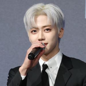 아이돌이 뿌린 '300만 원 상품권'…마트 직원 '싹쓸이' 의혹