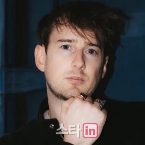 "K팝의 성공, 육성 시스템과 강력한 팬덤 덕"