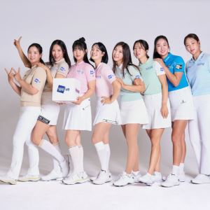 '3승' 김민솔 활약에 공식 팬덤까지…존재감 뽐내는 두산건설